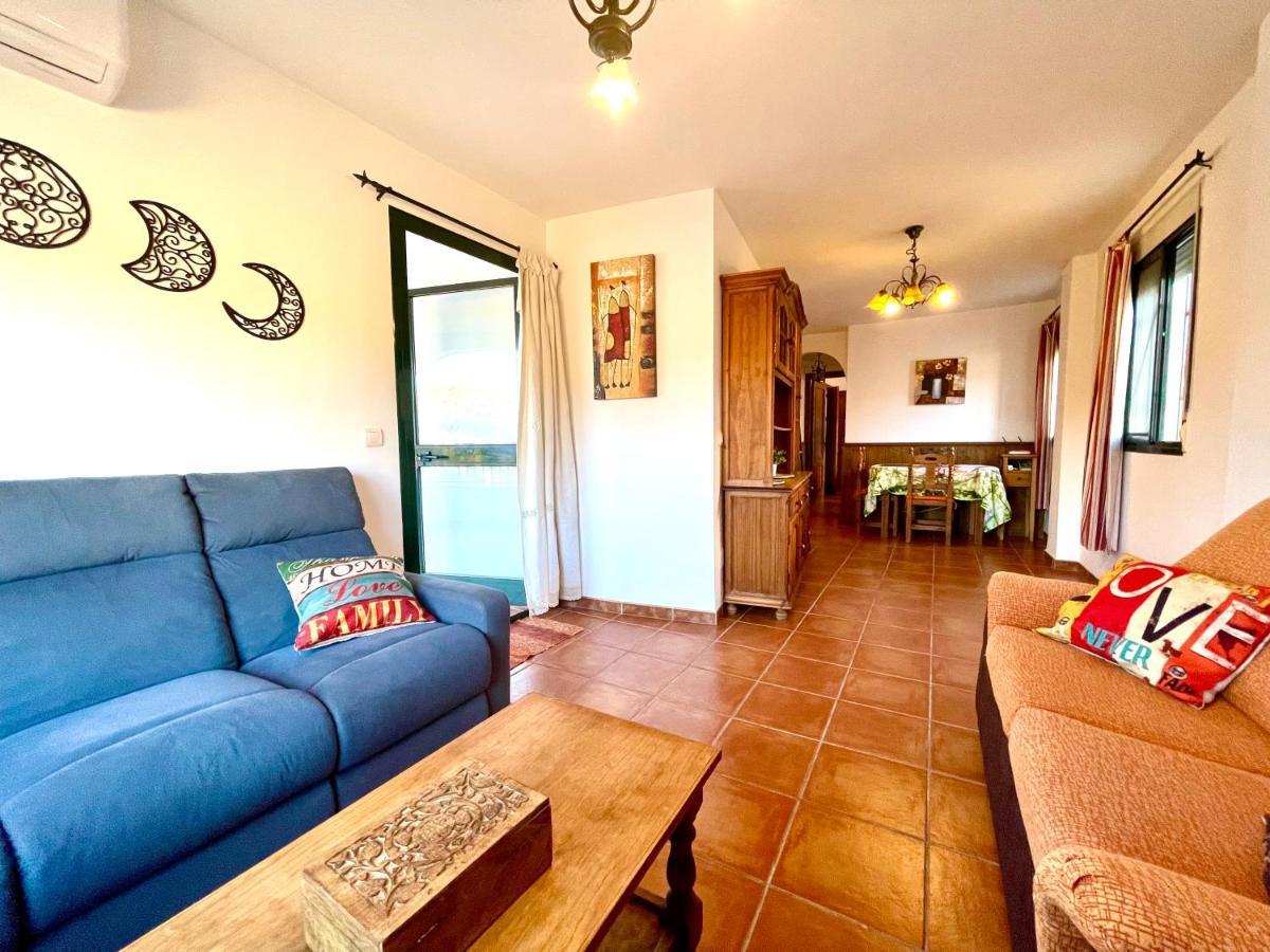 Apartamentos Axarquia , Frigiliana, Terraza Privada Con Vistas A La Montana Rio Y Al Mar Esterno foto