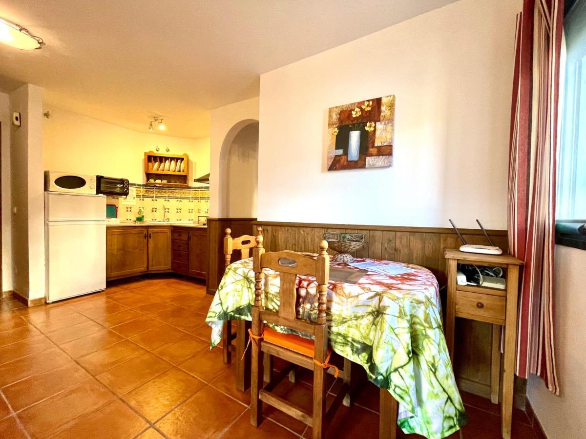 Apartamentos Axarquia , Frigiliana, Terraza Privada Con Vistas A La Montana Rio Y Al Mar Esterno foto