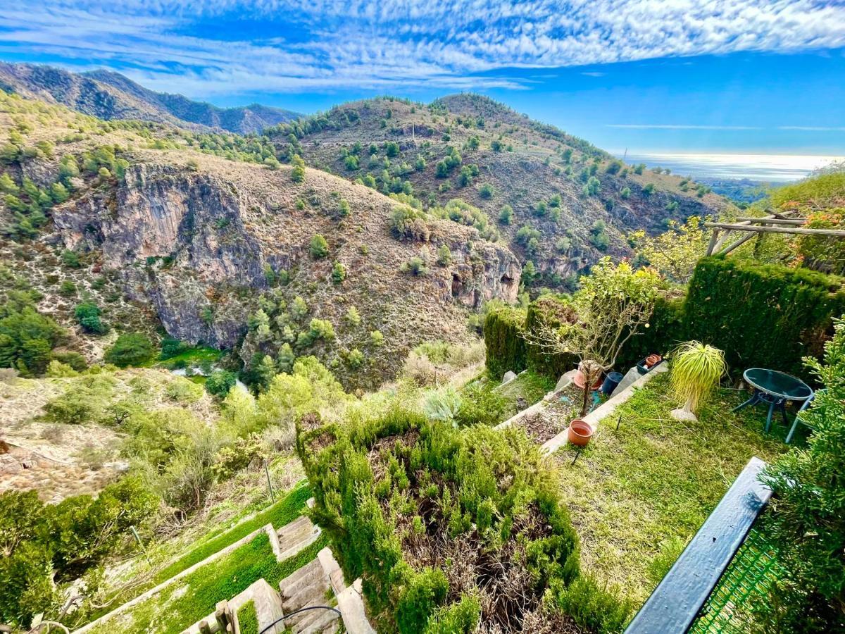 Apartamentos Axarquia , Frigiliana, Terraza Privada Con Vistas A La Montana Rio Y Al Mar Esterno foto